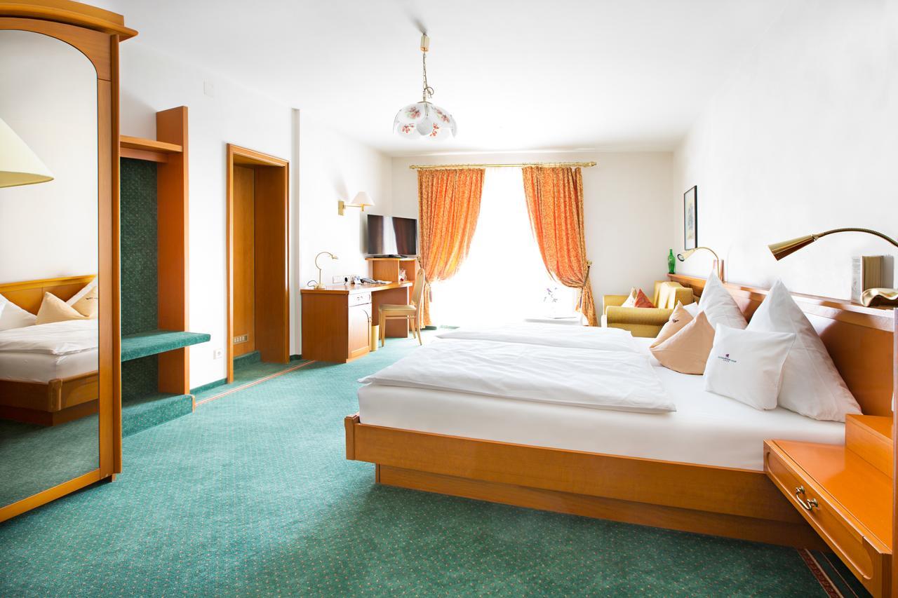 Akzent Hotel Restaurant Altdorfer Hof Weingarten  Εξωτερικό φωτογραφία